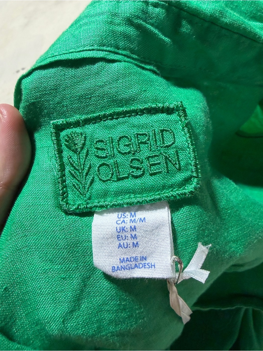 Sigrid Olsen Green Button-Down Linen Shirt - Picture 6 of 10